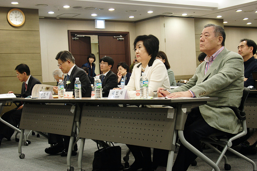 연구원 창립기념 정책 세미나 "한국에서의 연명치료중지, 어디로 가야하나?" 사진11